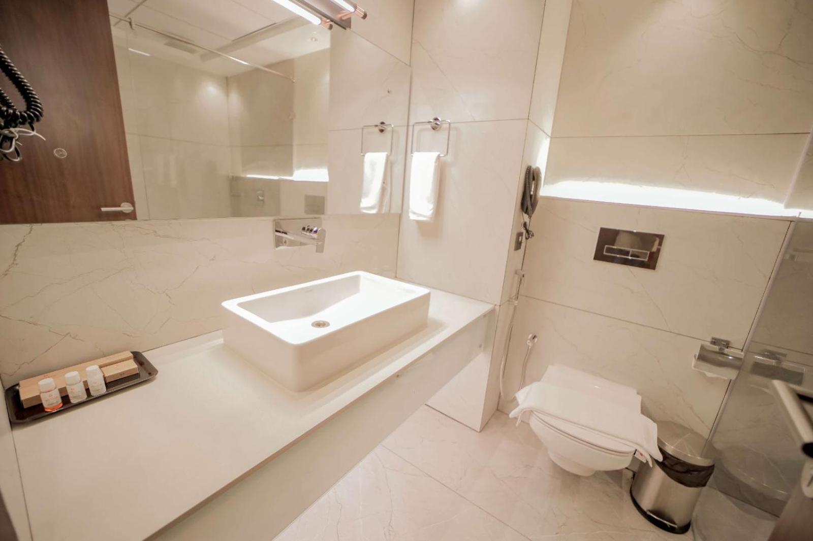 Hotel Cordial Sopanam Thiruvananthapuram Εξωτερικό φωτογραφία