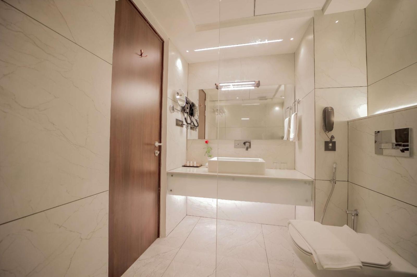 Hotel Cordial Sopanam Thiruvananthapuram Εξωτερικό φωτογραφία